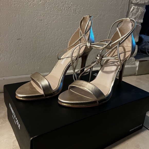 Kenneth Cole Womens Berry Heeled Sandal Ankle Wraparound Strap Size 8 | 3 inch - Picture 8 of 8